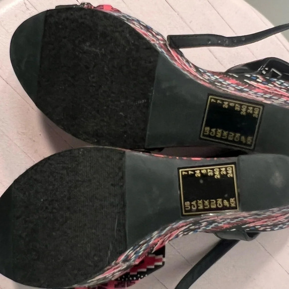 Forever 21,  6” wedge multi color block print  shoes 7 w/ankle strap tie - Picture 9 of 11